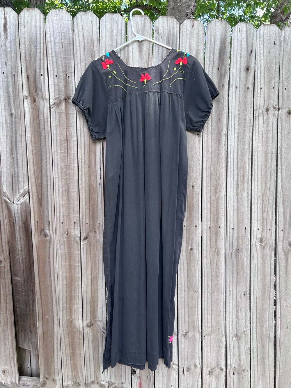 Vintage Black Floral Embroidered Mexican Peasant Dress - Picture 5 of 6